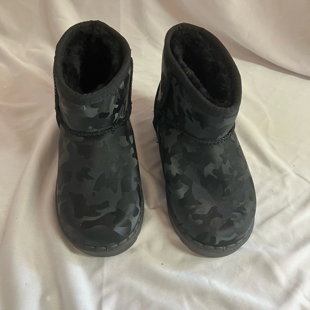 Black Camouflage Ankle Boots